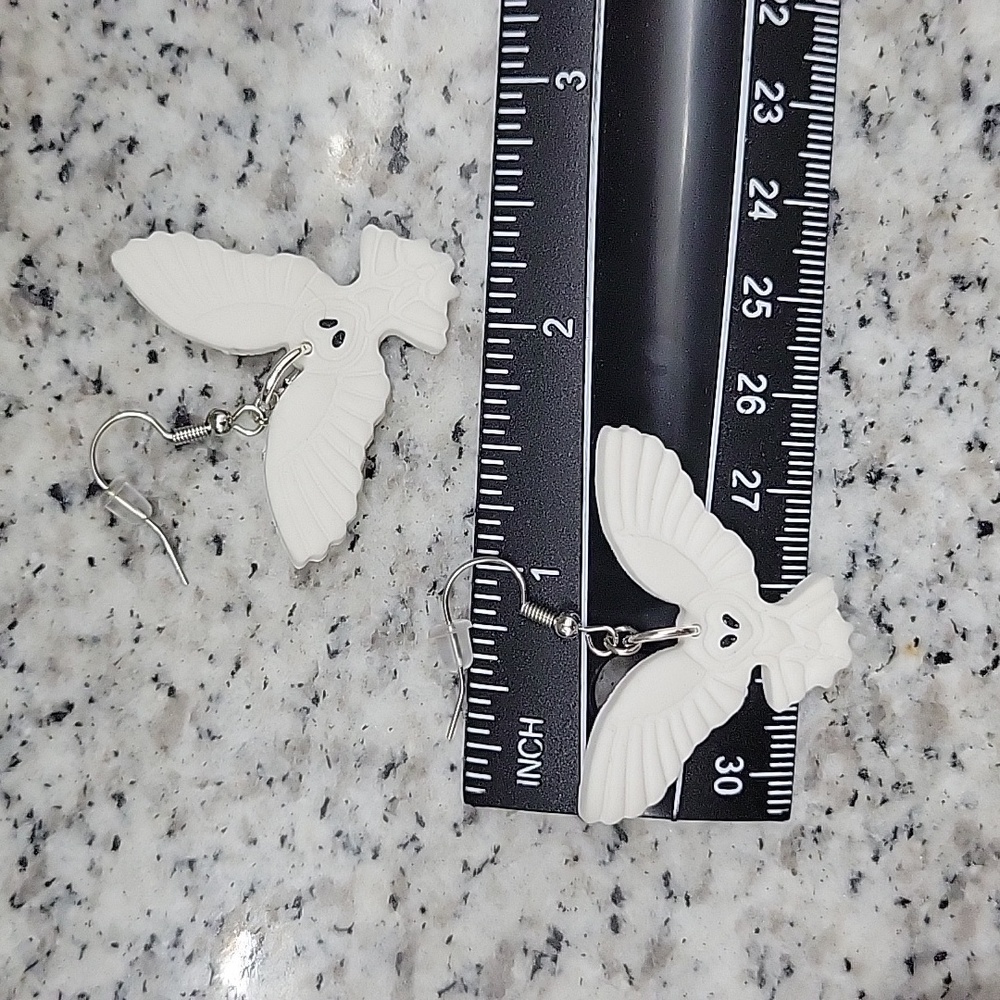 4/$10 White Owl Earrings, clay, handmade, lightweight - Picture 3 of 4